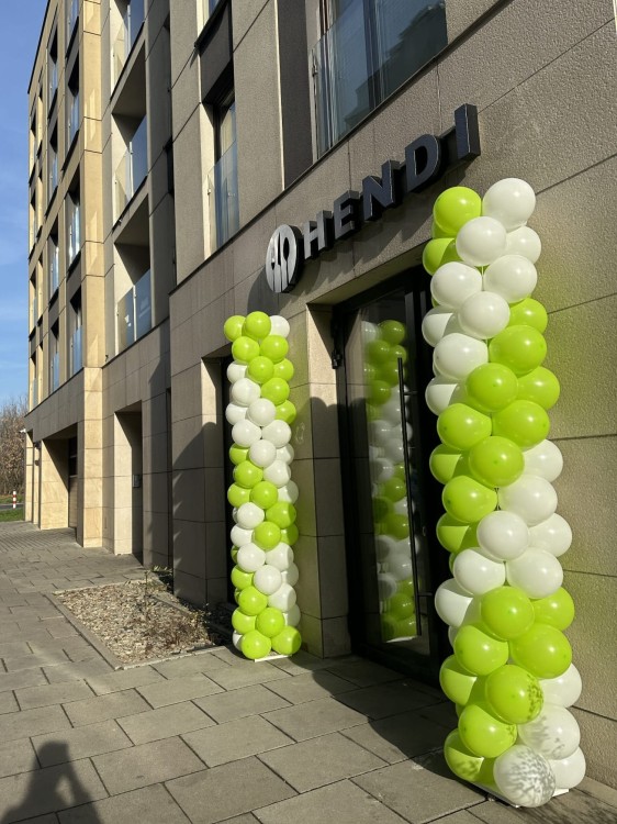 Słupki balonowe, girlanda klasyczna na otwarcie Sklepu
