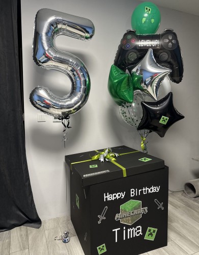 Pudełko box z balonami pixele minekraft