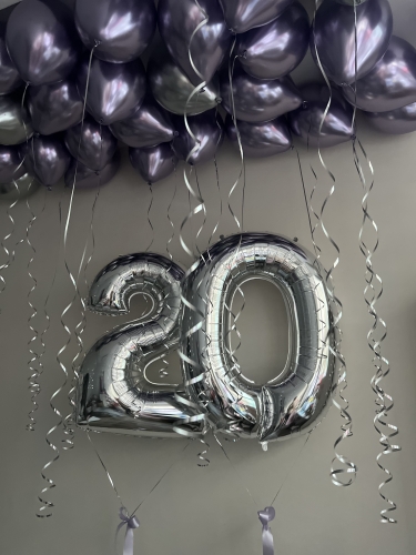Zestaw Balonów z Helem na 20 Urodziny dla Niej