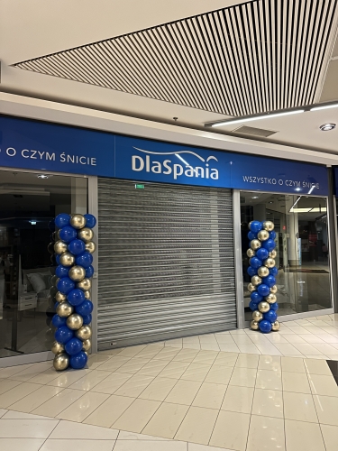 Słupki balonowe, girlanda klasyczna na otwarcie sklepu, Kraków