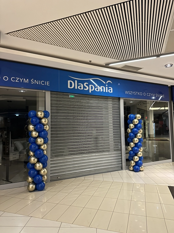 Słupki balonowe, girlanda klasyczna na otwarcie sklepu, Kraków